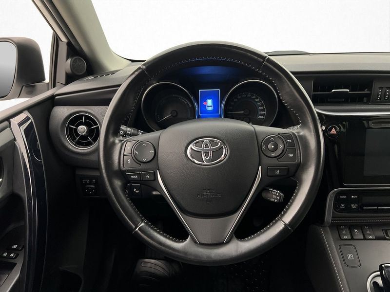 Toyota Auris bild 18