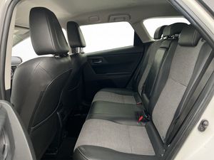 Toyota Auris bild 17