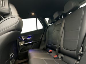 Mercedes GLC300 bild 16