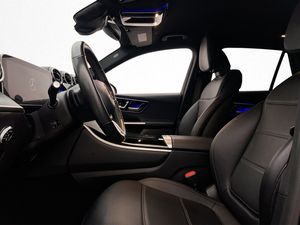Mercedes GLC300 bild 12