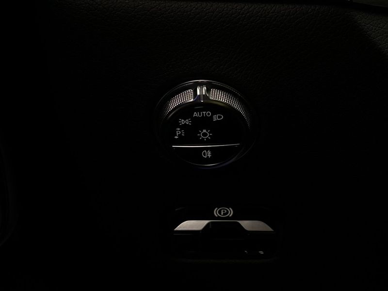 Mercedes GLC300 bild 34