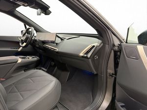 BMW iX bild 15