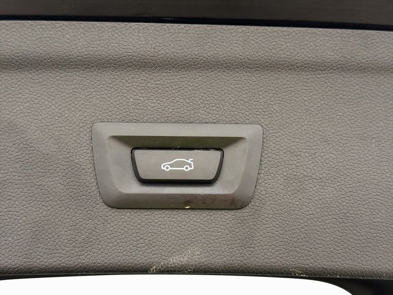 BMW iX bild 19