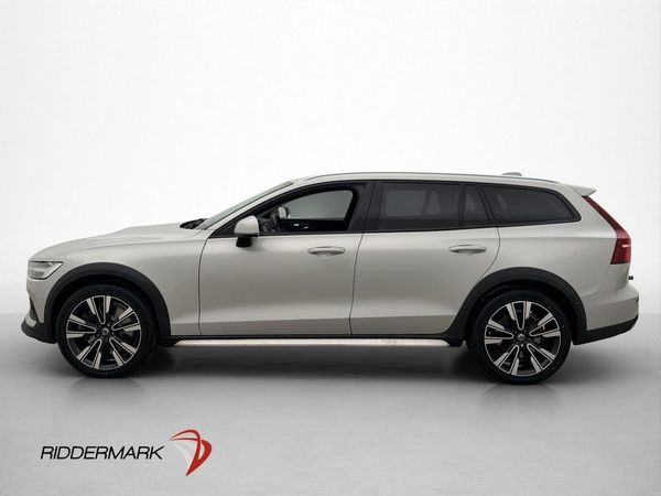 Volvo V60 Cross Country D4 AWD Pano Värm H/K Skinn HuD BLIS - 2019