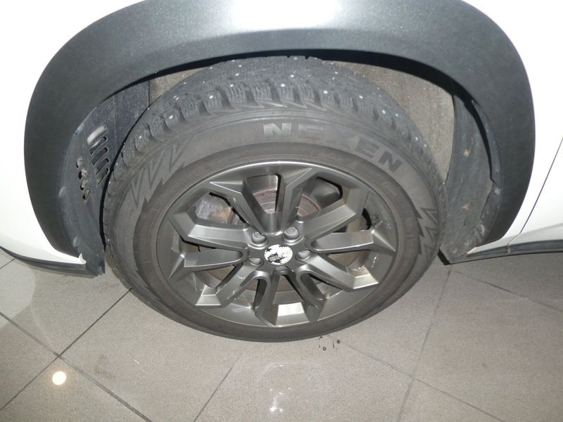 Lexus NX bild 6
