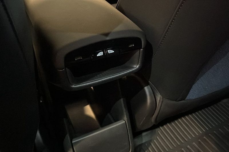 Volvo EX30 bild 16