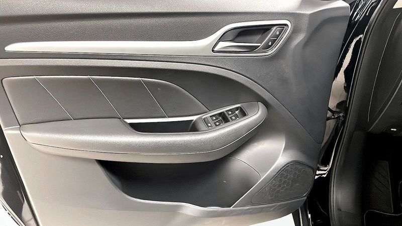 MG ZS EV bild 11