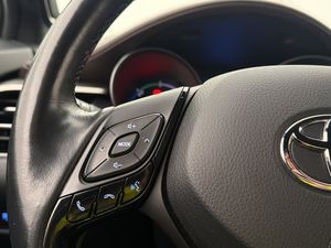 Toyota C-HR bild 24