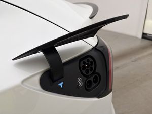 Tesla Model Y bild 29