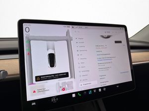 Tesla Model Y bild 23