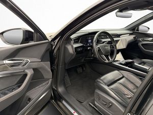 Audi e-tron Sportback bild 11