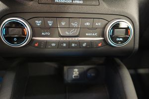Ford Kuga bild 10