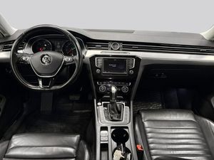 Volkswagen Passat bild 7
