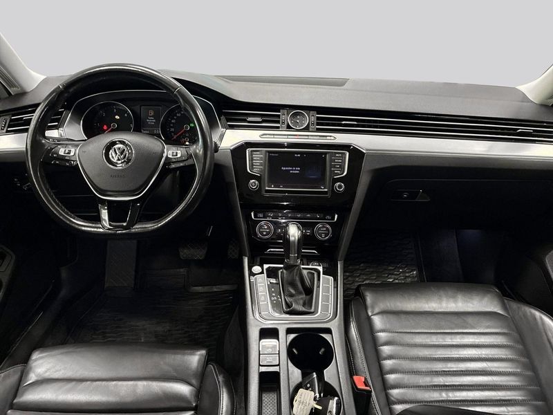 Volkswagen Passat bild 7