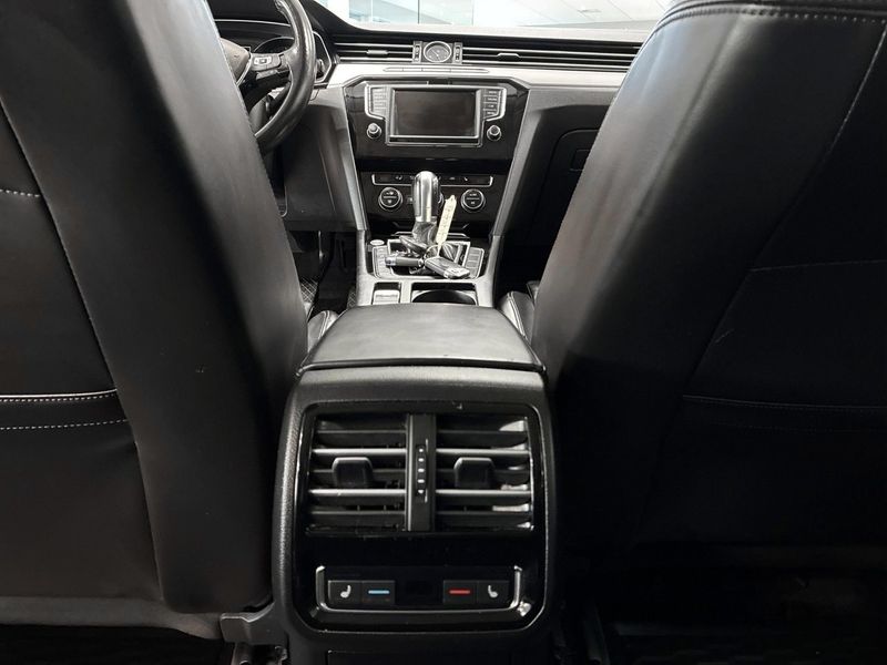 Volkswagen Passat bild 23