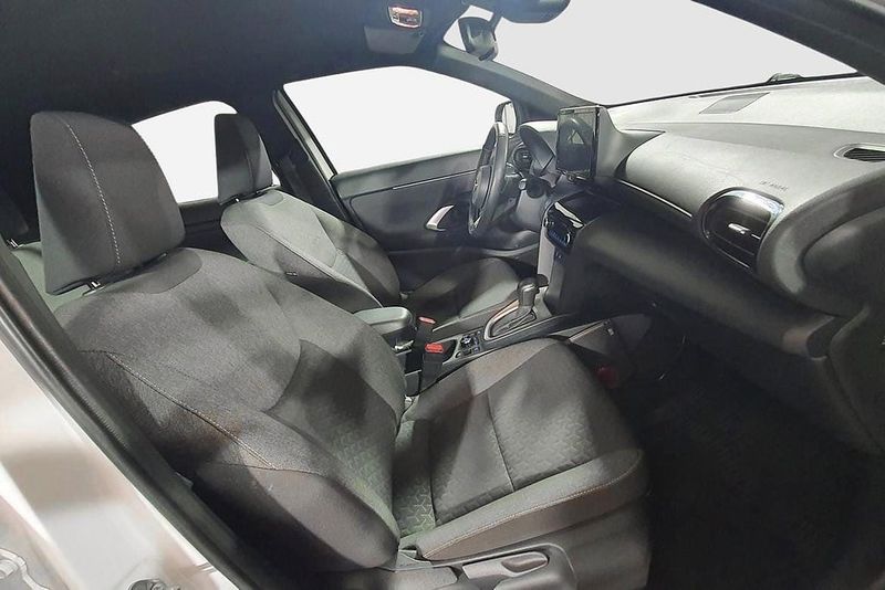 Toyota Yaris Cross bild 16