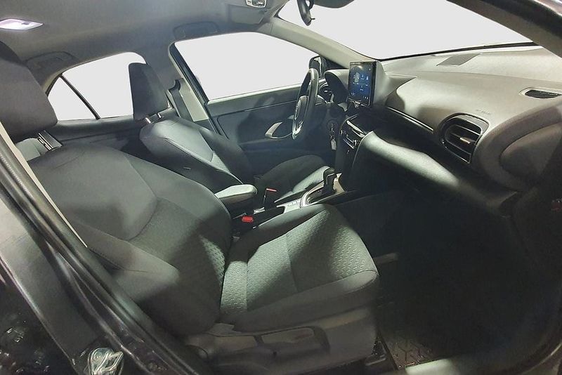 Toyota Yaris Cross bild 17