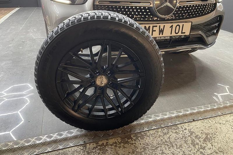 Mercedes GLC300 bild 10