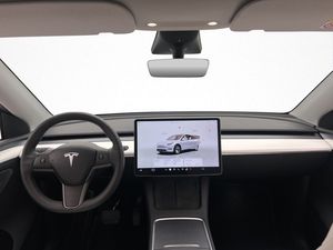 Tesla Model Y bild 24