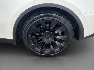 Tesla Model Y bild 29