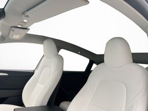 Tesla Model Y bild 14