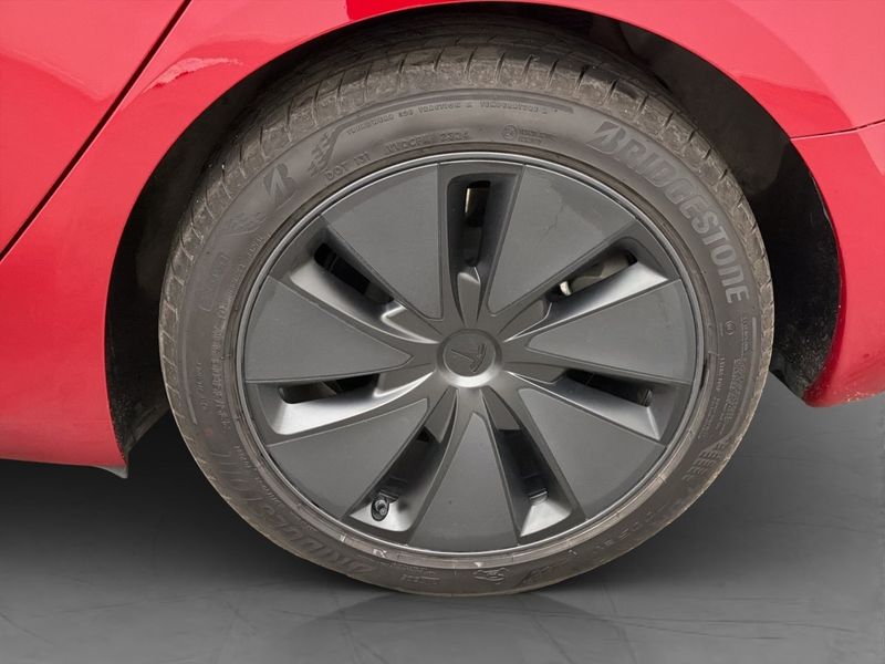 Tesla Model 3 bild 28