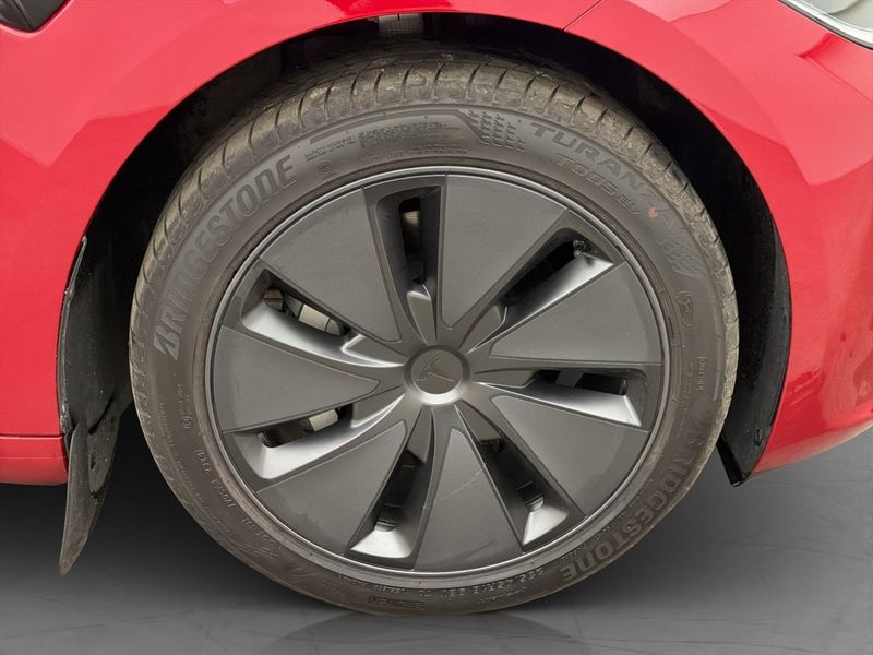 Tesla Model 3 bild 30