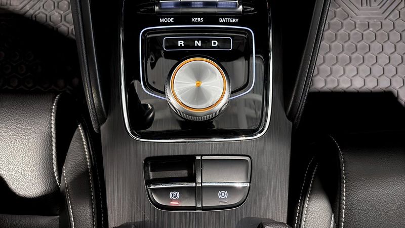 MG ZS EV bild 11