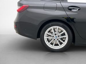 BMW 330 bild 31
