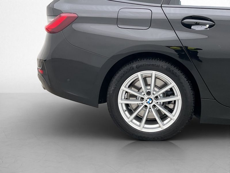 BMW 330 bild 31