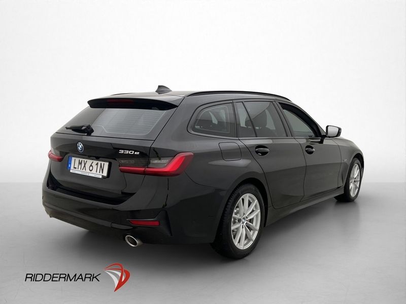 BMW 330 bild 8