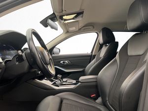 BMW 330 bild 11