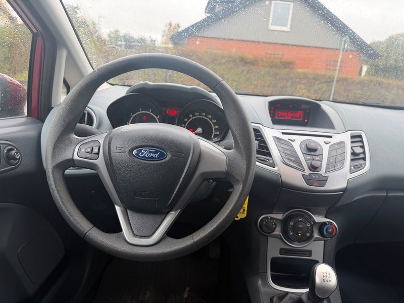Ford Fiesta bild 9