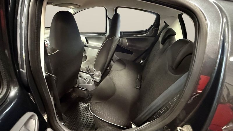 Peugeot 107 bild 12