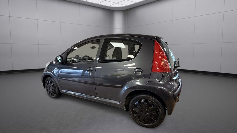 Peugeot 107 bild 8