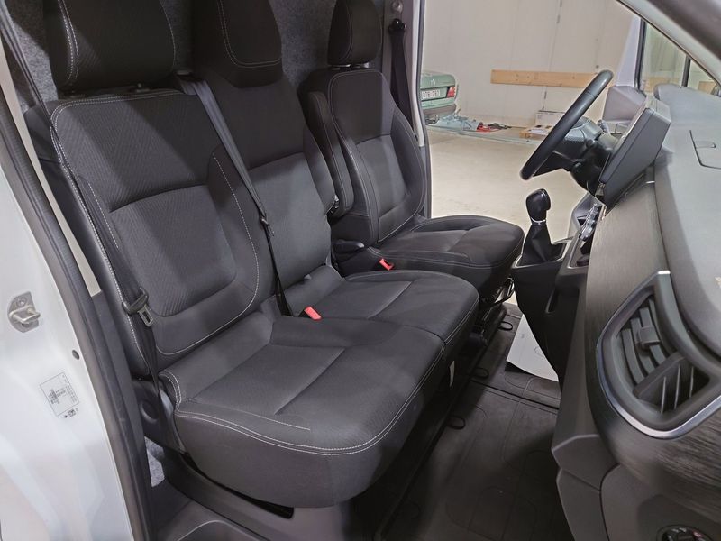 Renault Trafic bild 11
