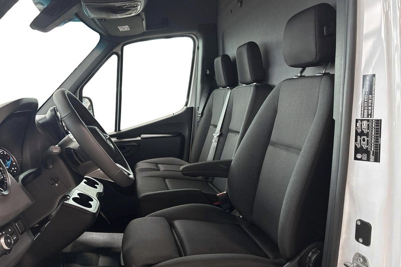Mercedes e-Sprinter bild 11