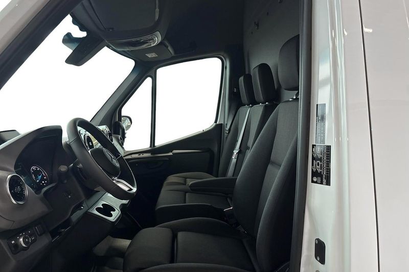 Mercedes e-Sprinter bild 12