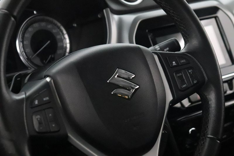 Suzuki Vitara bild 12