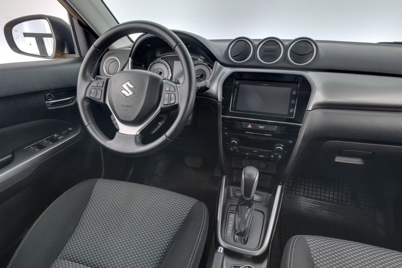 Suzuki Vitara bild 10