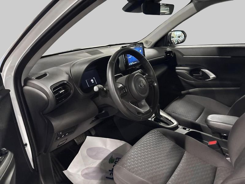 Toyota Yaris Cross bild 13