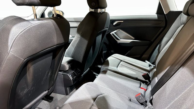 Audi Q3 bild 11