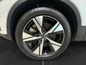 Volvo EX40 bild 12