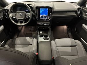 Volvo EX40 bild 8