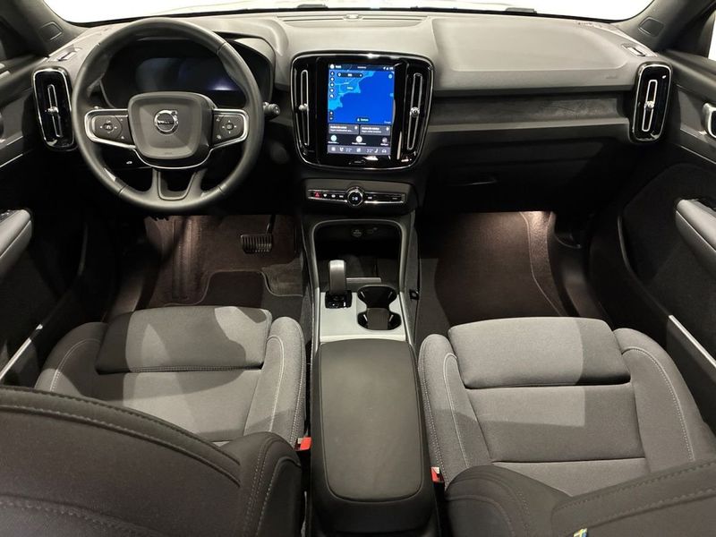 Volvo EX40 bild 8