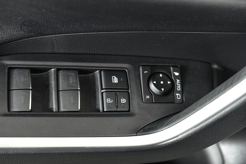 Toyota RAV4 bild 11