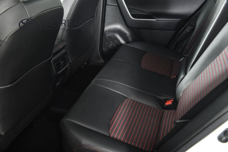 Toyota RAV4 bild 7