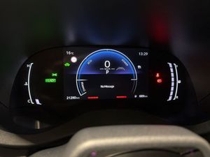 Toyota Yaris Cross bild 13
