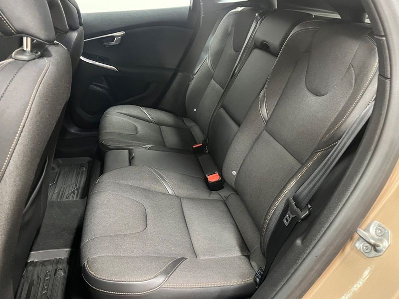 Volvo V40 bild 25