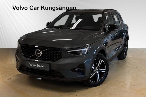 Volvo XC40 B4 FWD Bensin Plus Dark - 2026